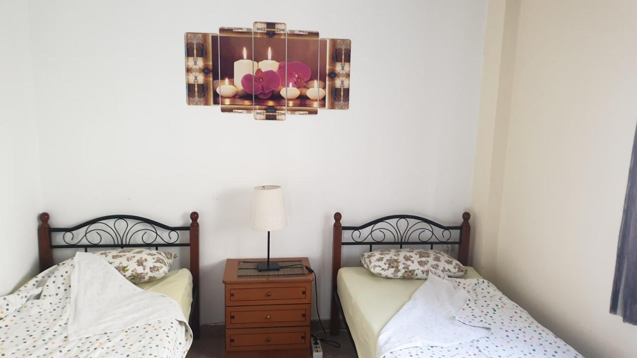 Gouris Appartements Nea Kallikrateia Esterno foto